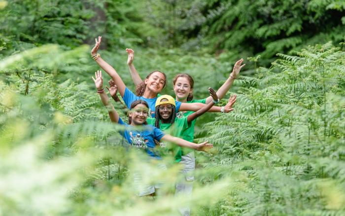 enfants en forêt