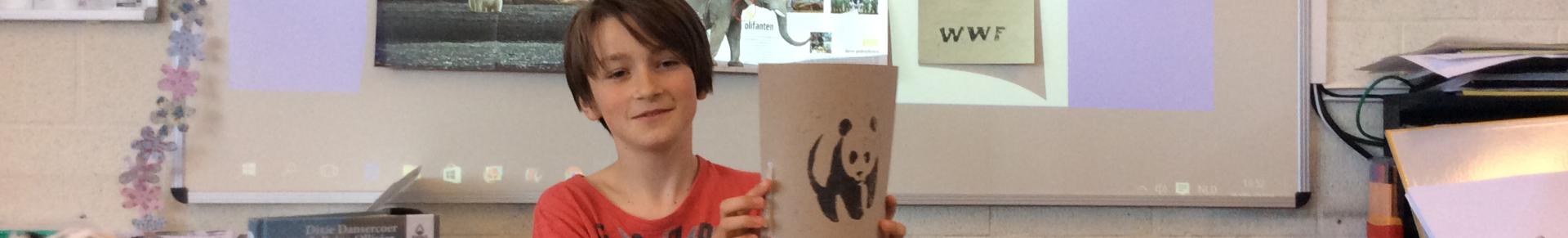 Cas geeft een spreekbeurt over WWF